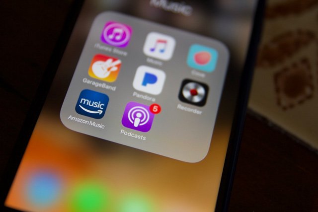 How to listen to podcasts on an iPhone